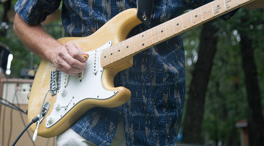 Stratocaster guitars: Learn everything there is to know.